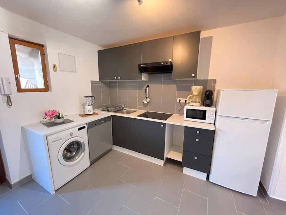 Cherpin Confort Urbain 1Er Etage Roanne Bagian luar foto